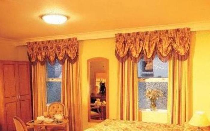 Castle Arch Hotel