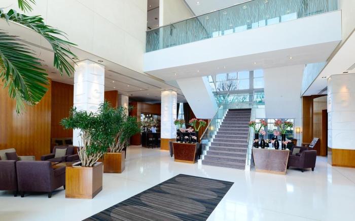 Canary Riverside Plaza Hotel