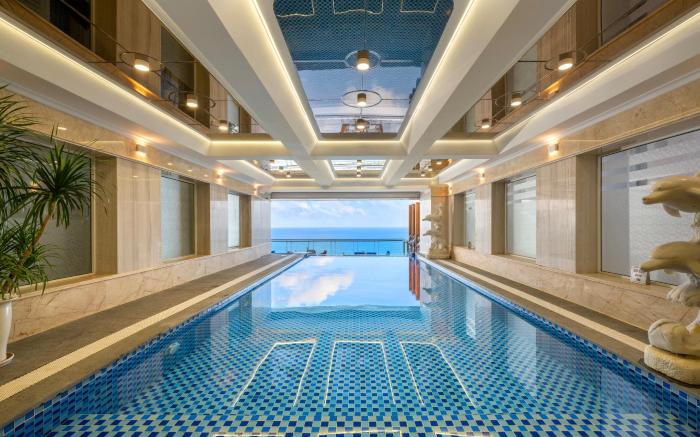 BlueSun Danang Beach Hotel