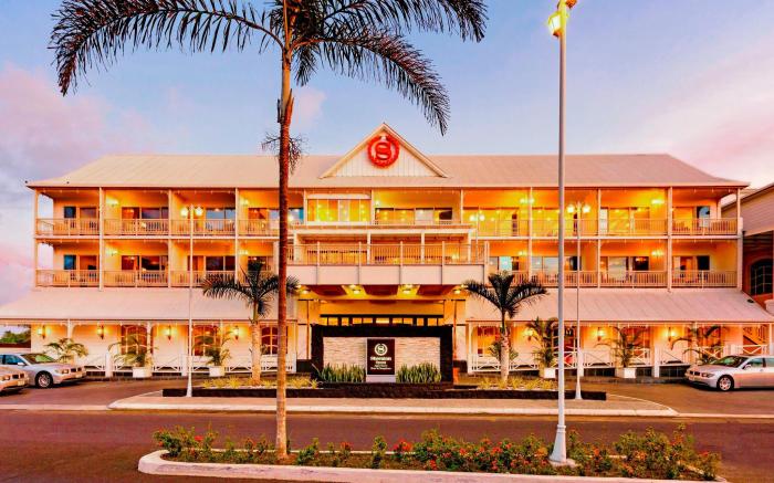 Sheraton Samoa Aggie Grey's Hotel & Bungalows