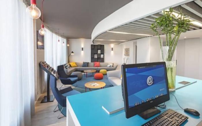 Holiday Inn Express Paris - Velizy By IHG