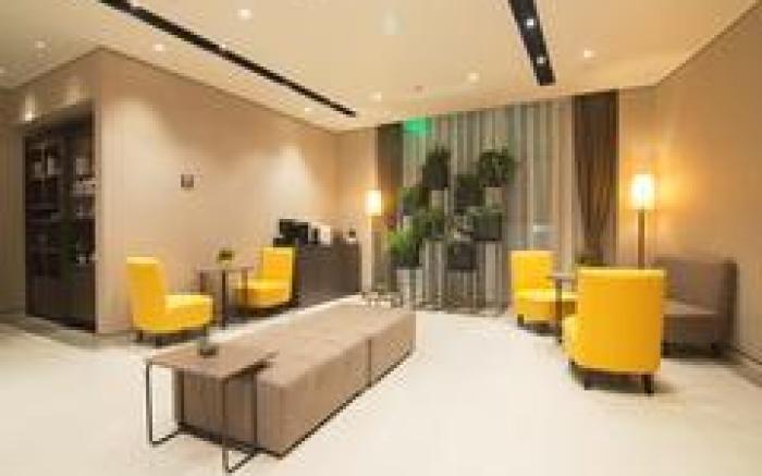 Home Inn Plus Shanghai New International Expo Center Yushan Road Yuanshen Sports