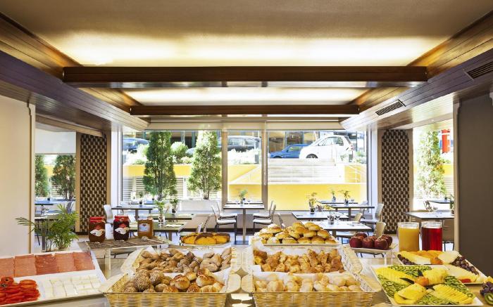 HF Tuela Porto Hotel