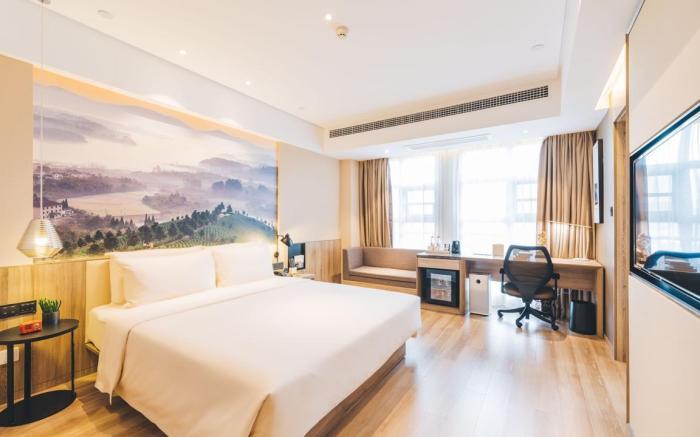 Atour Hotel Yixing Huanke Park