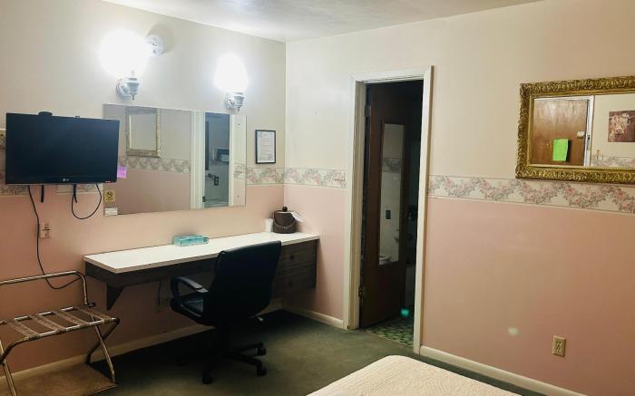 Super 7 Inn Dallas Near Duncanville