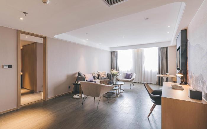 Atour Hotel (Jiangyin Binjiang Middle Road Sports Center)                                  