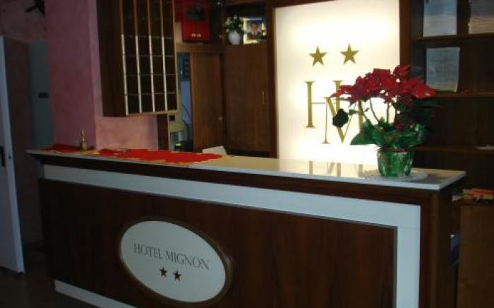 Hotel Mignon 50 MT DALLA SPIAGGIA E DALL'ISOLA PEDONALE