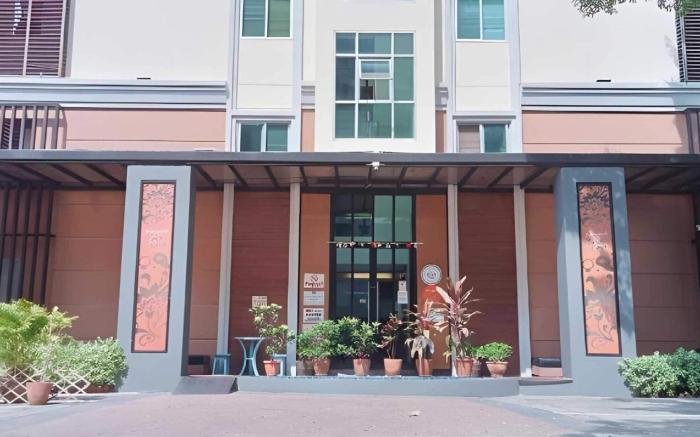 Collection O The Bangkok Cha Cha Suite