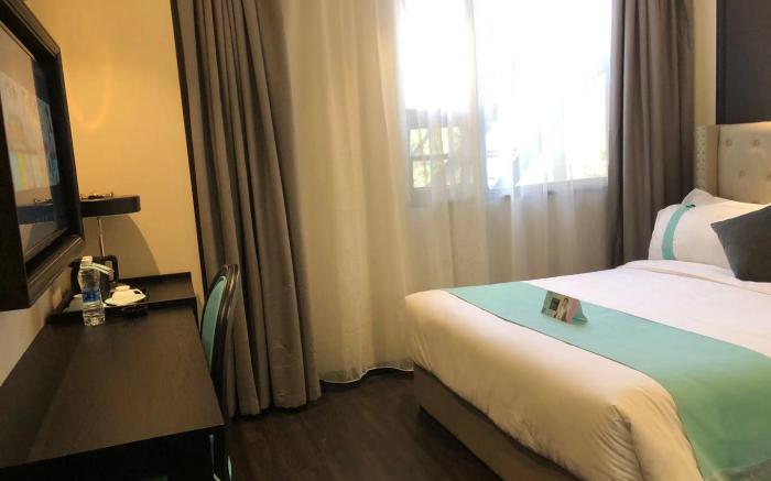 Xana Hotelle Hubei University