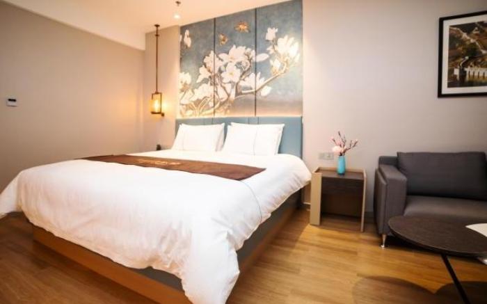 Magnotel Huludao Xingcheng Central Square Wenquan Street