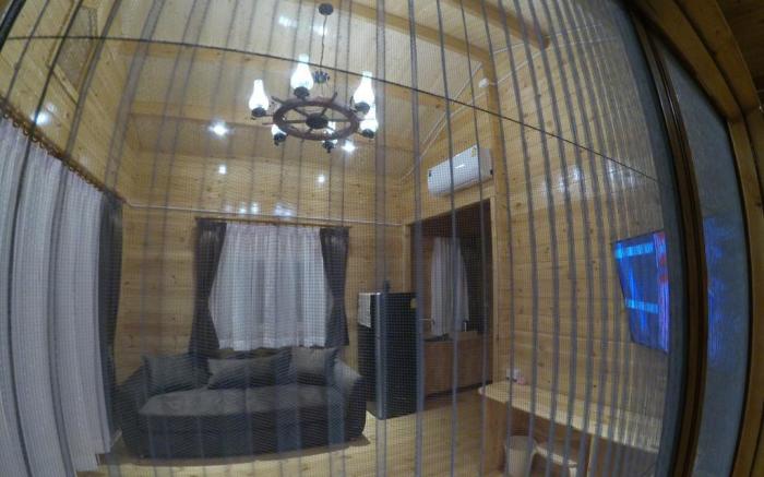 Soundless Resort