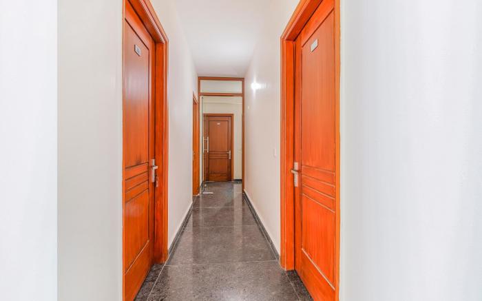 FabHotel Gazelle Studios