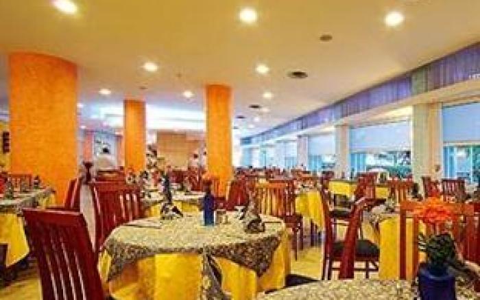 International Beach Hotel
