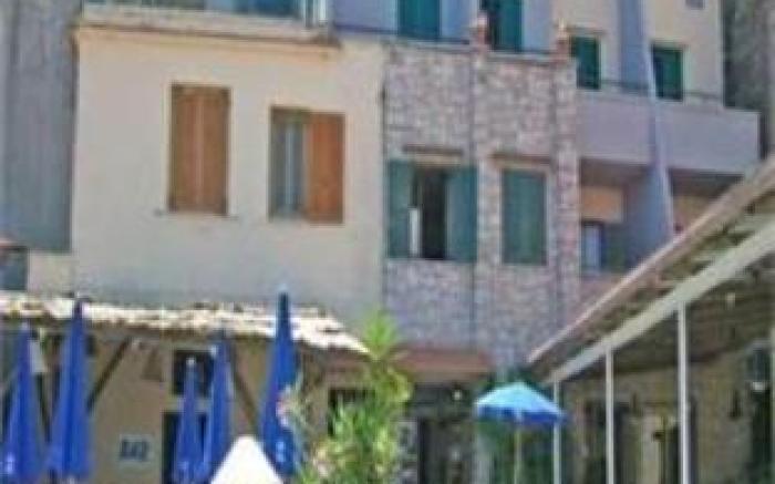 Hotel Baia Di Puolo
