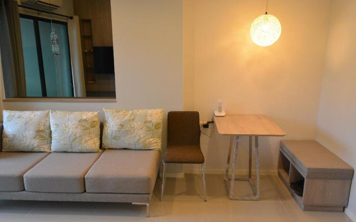 LPN Cha-am Beachfront Wifi 10m toBeach 1BR ติดทะเล