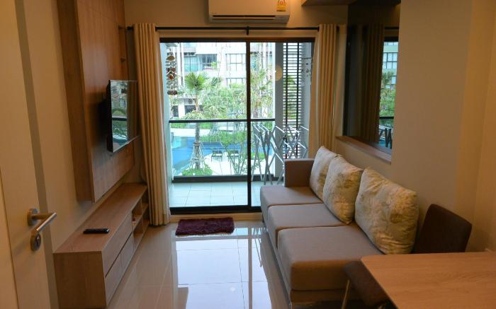 LPN Cha-am Beachfront Wifi 10m toBeach 1BR ติดทะเล