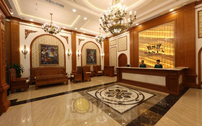 Santa Luxury Hotel