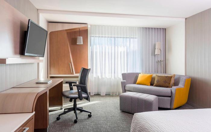 Courtyard by Marriott Dallas Grand Prairie