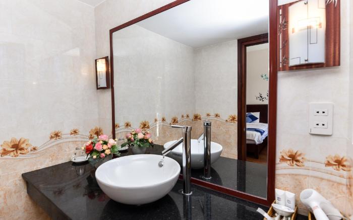 Tra Que Riverside Homestay