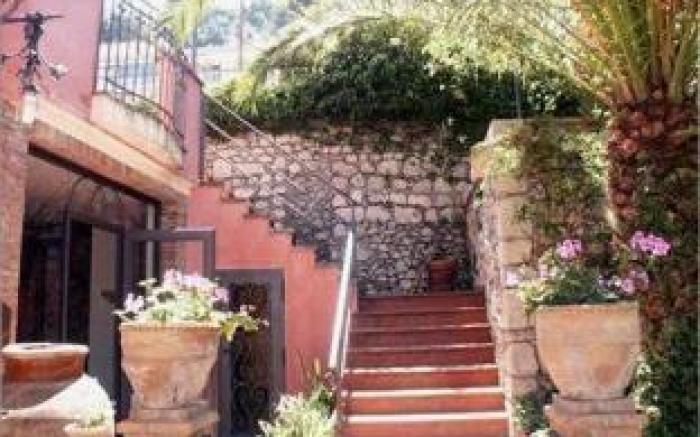 Hotel "La Pensione Svizzera"