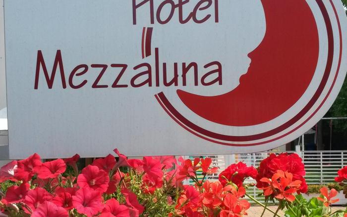 Hotel Mezzaluna