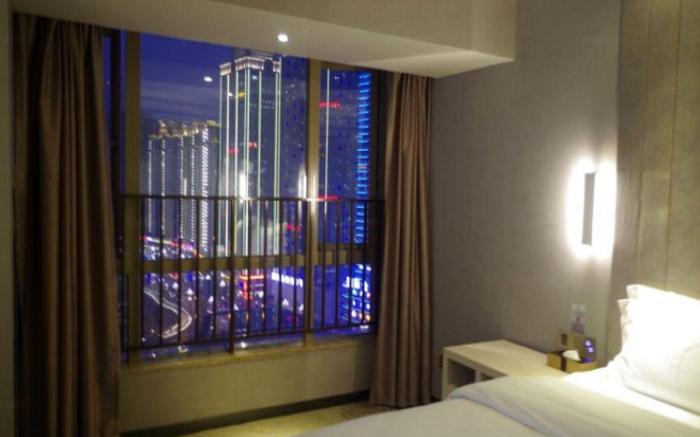 Lavande Hotel Guiyang Huaguoyuan Shopping Mall Branch