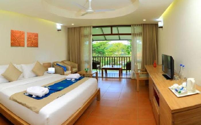 Whispering Waters Resorts Cochin