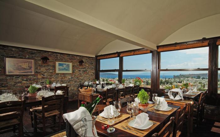 El Vino Hotel Suites