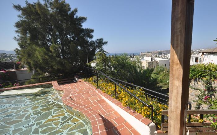 El Vino Hotel Suites