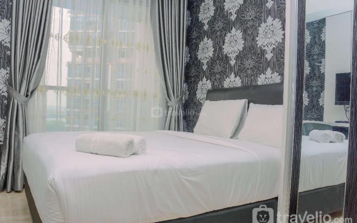 Best Price Studio Apt at Gold Coast By Travelio