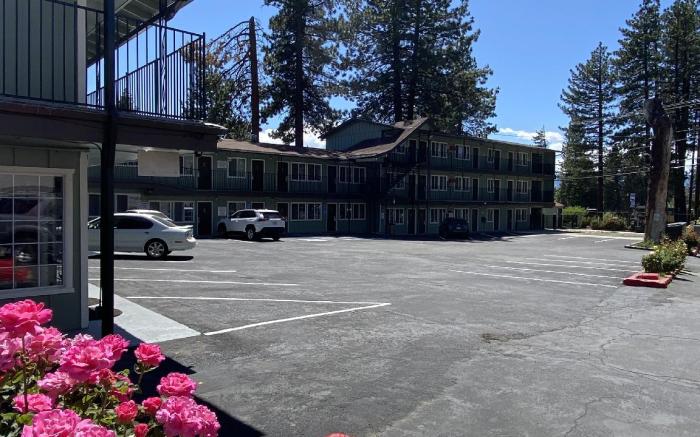 Budget Inn At The Heavenly Gondola  
