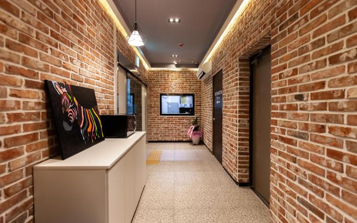 No.25 Hotel Busan (Seomyeon subway station)
