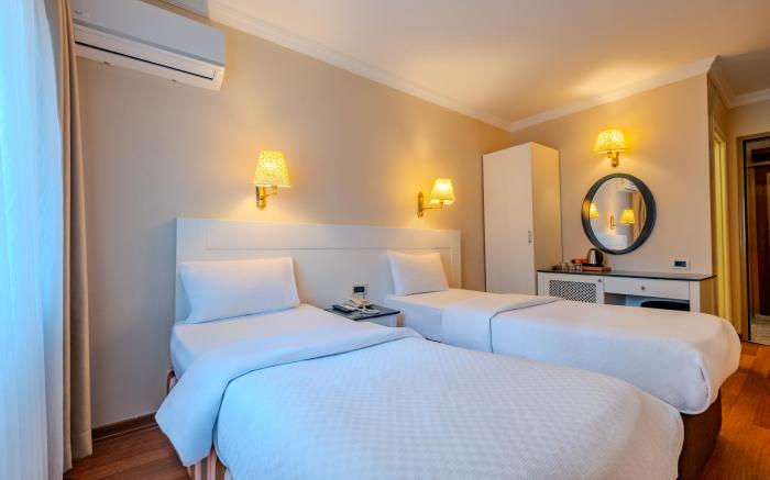 Peak Star Hotel
