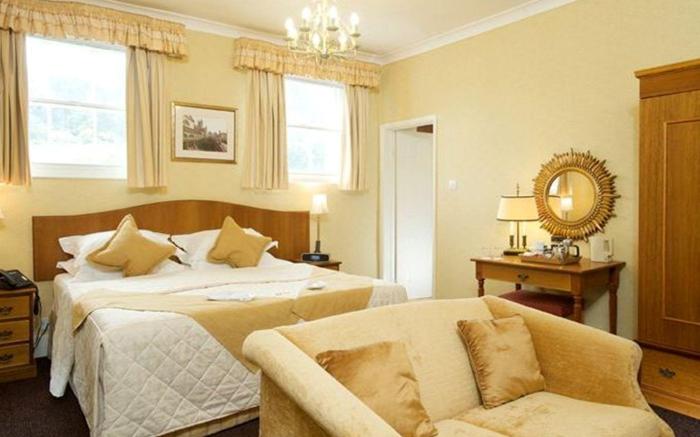 Royal Hotel