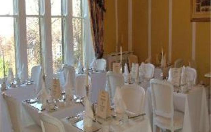 Farnley Tower Guesthouse