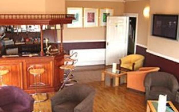 Marine Lodge