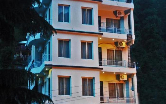 Hotel Triund Heights Luxury hotel