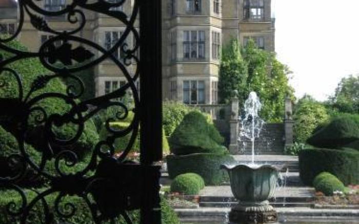 Fanhams Hall, Exclusive Collection