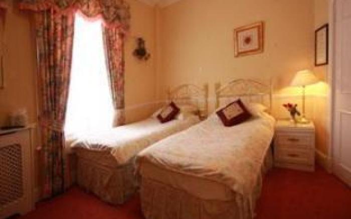 Brentwood Guest House