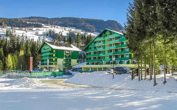 Alpine Club Resort