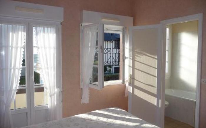 Hotel De La Mer - Deauville Blonville - Boutique Hotel de charme vue Mer ou Campagne - Acces direct 