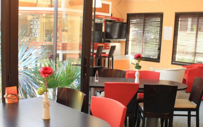 Inter-Hotel Rennes Sud La Chaussairie