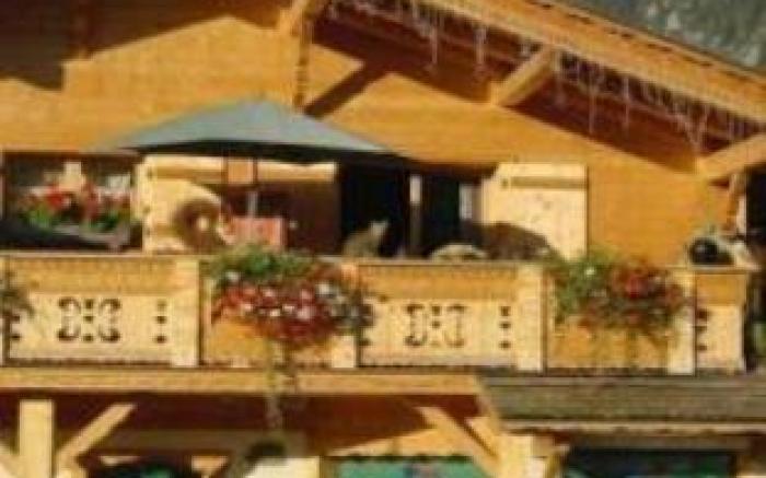 Chalet-Hotel Les Cimes