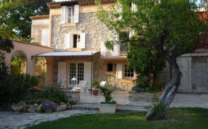 L' Escapade Hotel & Restaurant