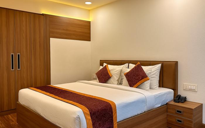 Solaris Hotel and Club