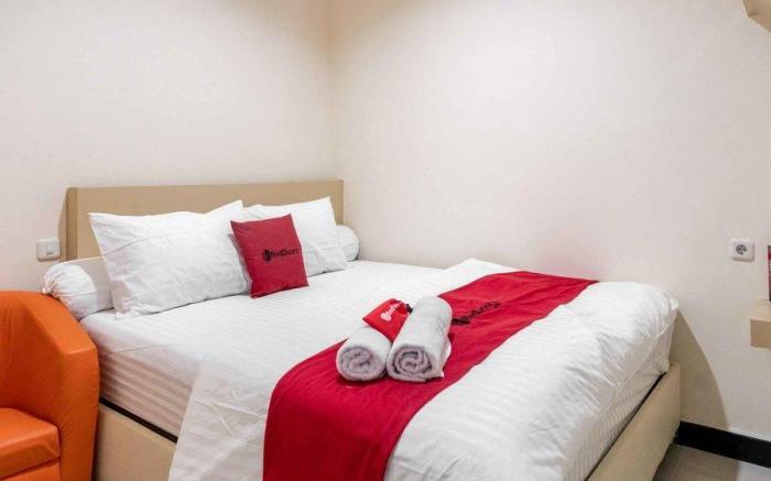 RedDoorz Plus near Millenium ICT Centre Medan 2