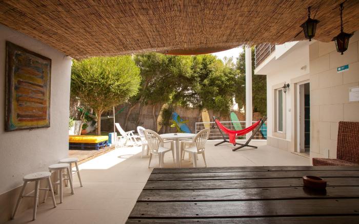 Ericeira Chill Hill Hostel and Private Rooms