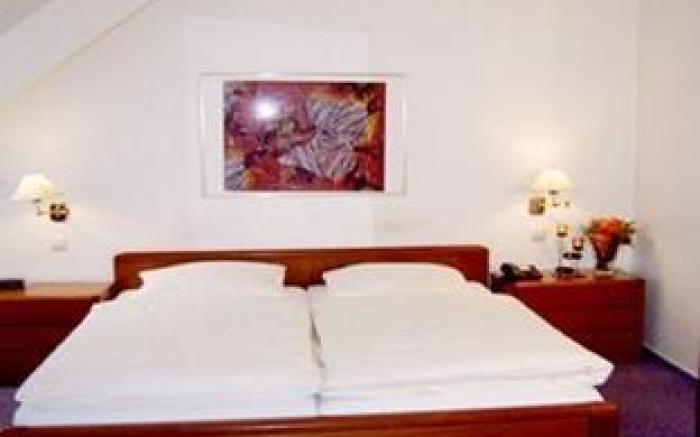 Dom Hotel