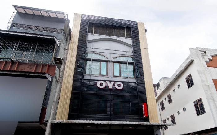OYO 3159 Festive Inn