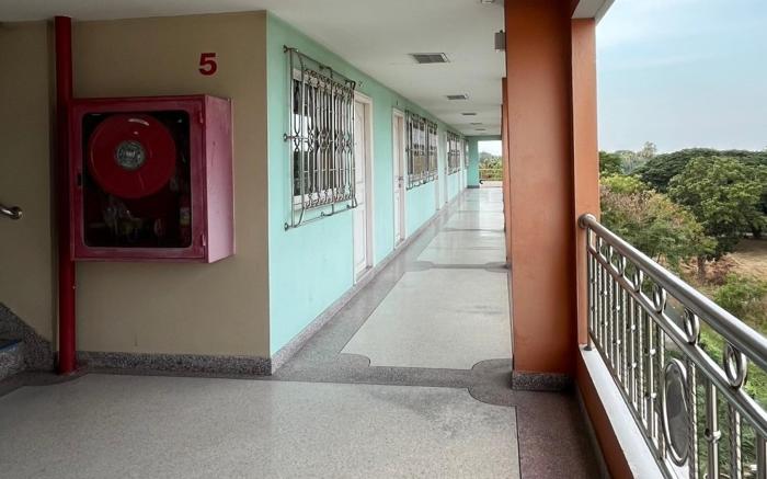 Chompoo Inn